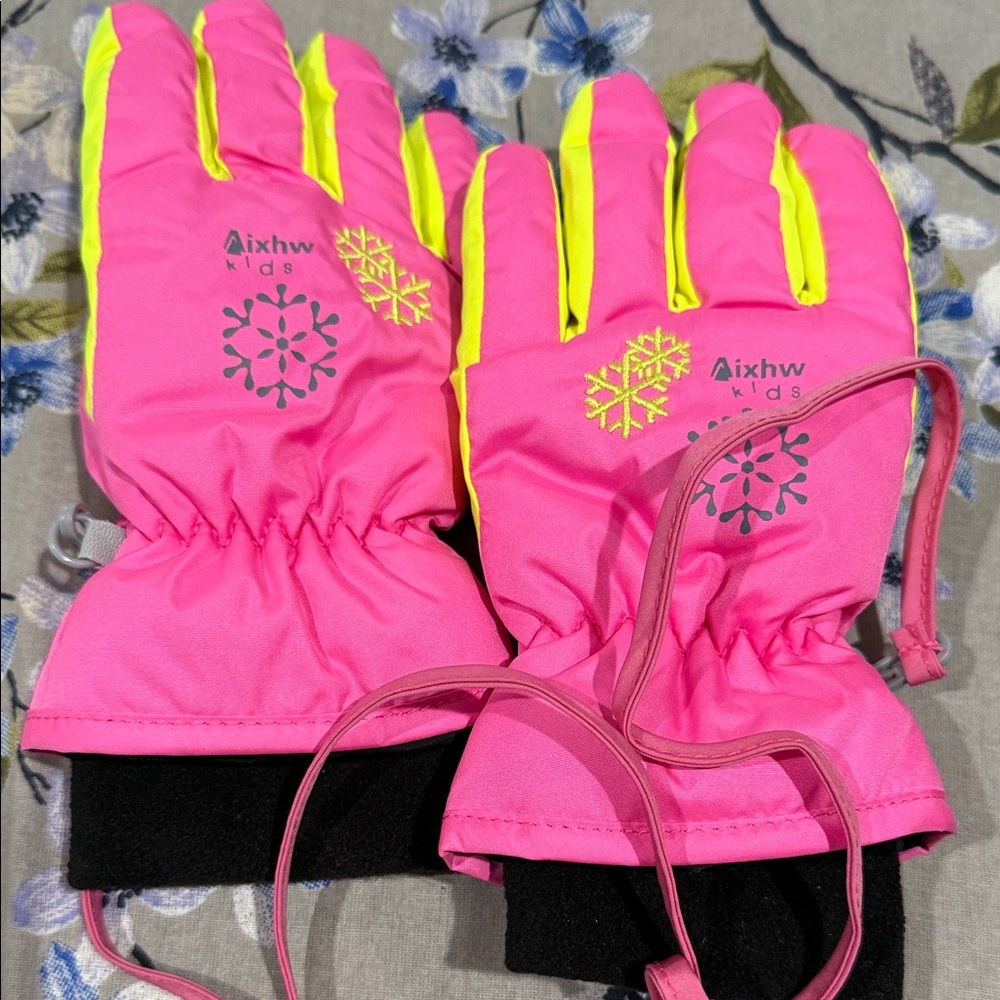 Brand new Kids Pink and Yellow Winter Gloves